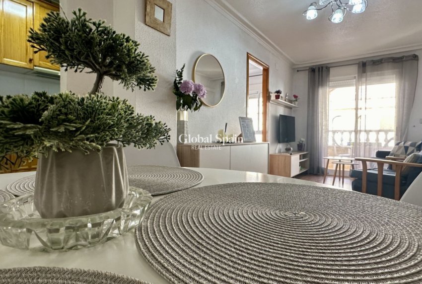 Resale - APARTMENT -
TORREVIEJA - Costa Blanca
