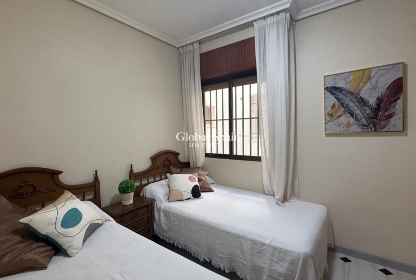 Resale - APARTMENT -
TORREVIEJA - Costa Blanca