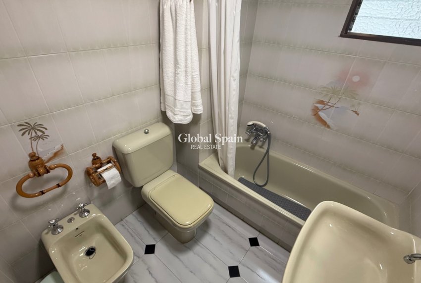 Resale - APARTMENT -
TORREVIEJA - Costa Blanca