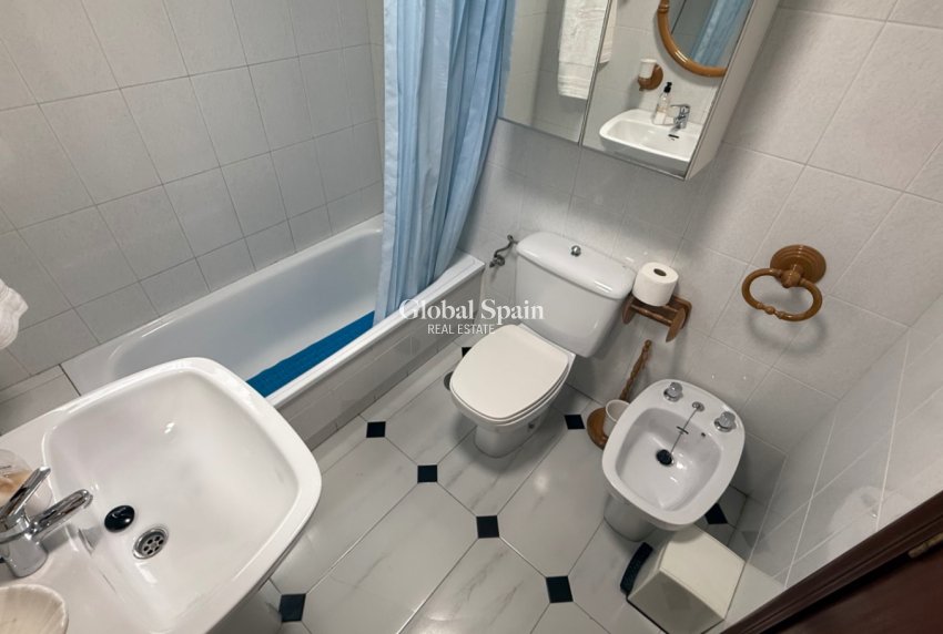 Resale - APARTMENT -
TORREVIEJA - Costa Blanca