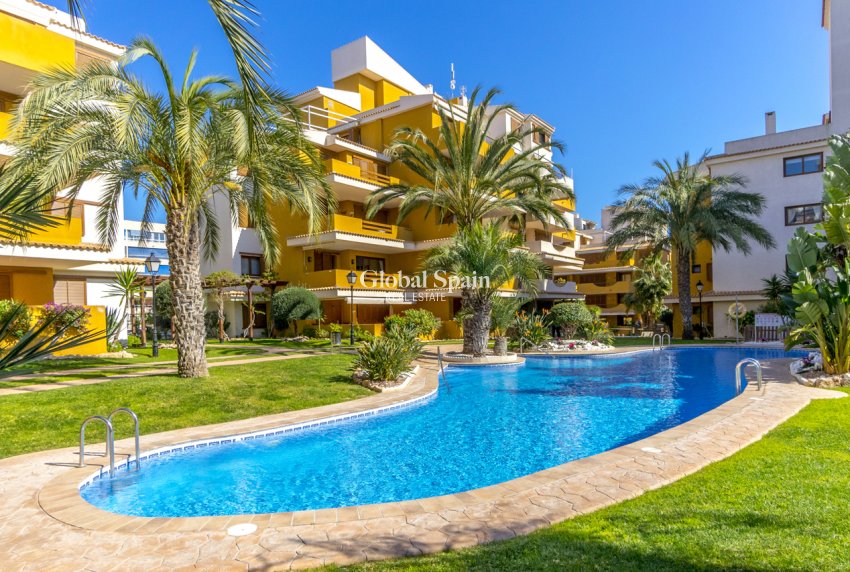 Resale - APARTMENT -
TORREVIEJA - Costa Blanca