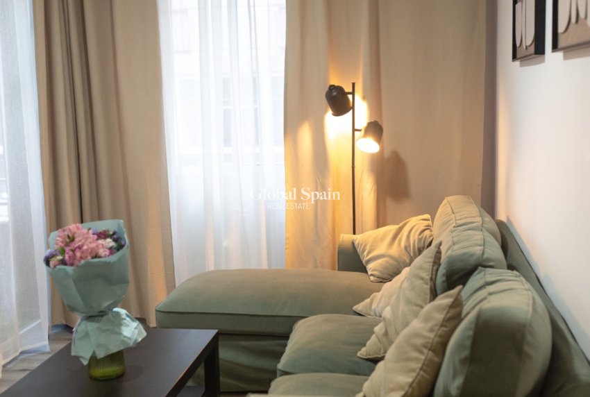 Resale - APARTMENT -
TORREVIEJA - Costa Blanca