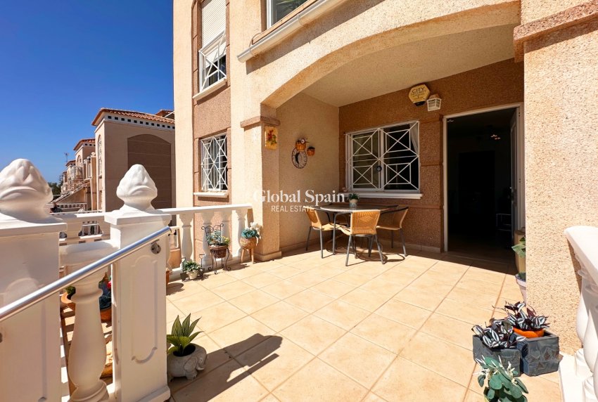 Resale - APARTMENT -
TORREVIEJA - Costa Blanca