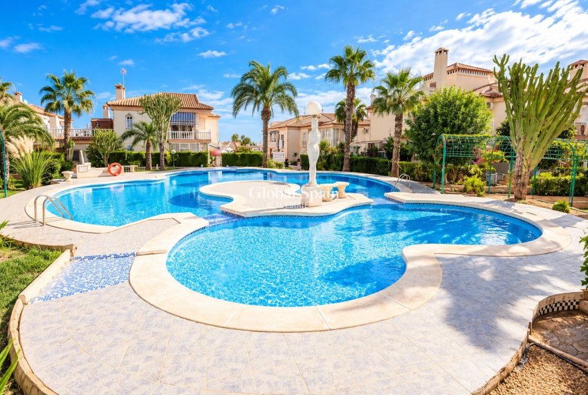 Resale - APARTMENT -
TORREVIEJA - Costa Blanca