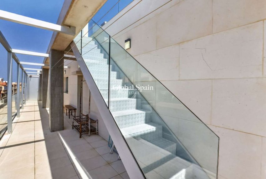 Resale - APARTMENT -
TORREVIEJA - Costa Blanca