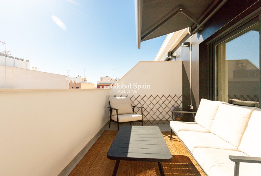 Resale - APARTMENT -
TORREVIEJA - Costa Blanca