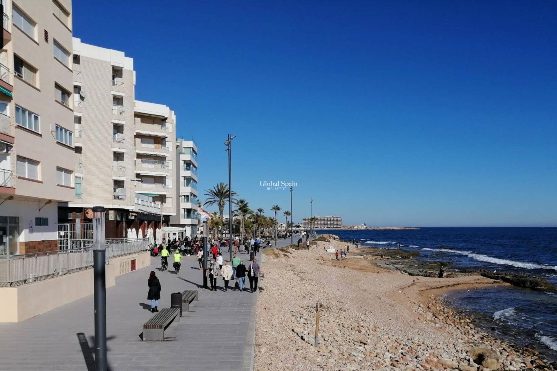 Resale - APARTMENT -
TORREVIEJA - Curva Del Palangre