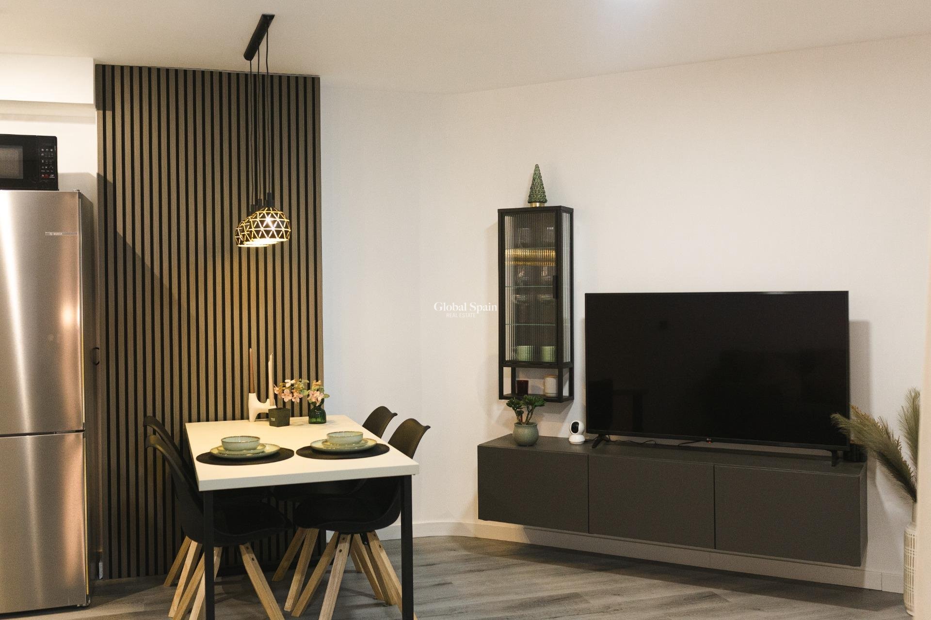 Resale - APARTMENT -
TORREVIEJA - Curva Del Palangre