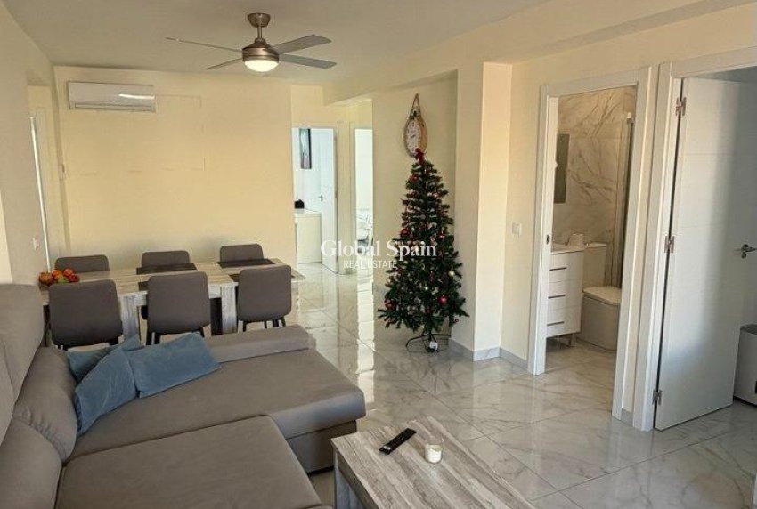 Resale - APARTMENT -
TORREVIEJA - Curva Del Palangre