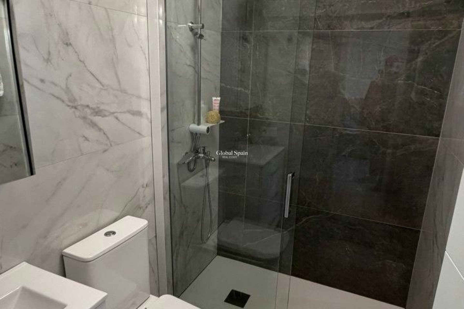 Resale - APARTMENT -
TORREVIEJA - Curva Del Palangre