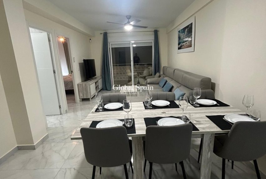 Resale - APARTMENT -
TORREVIEJA - Curva Del Palangre