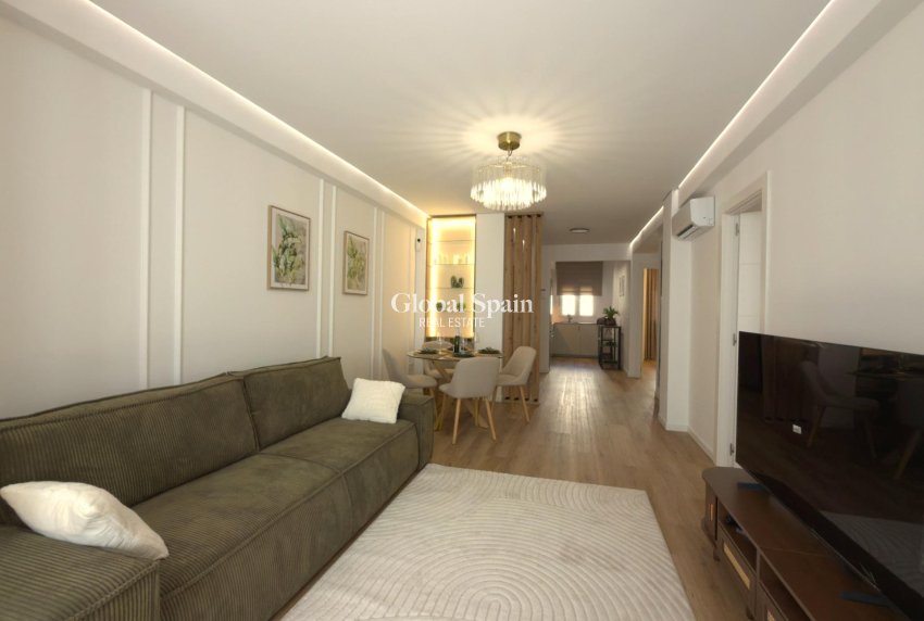 Resale - APARTMENT -
TORREVIEJA - Curva Del Palangre