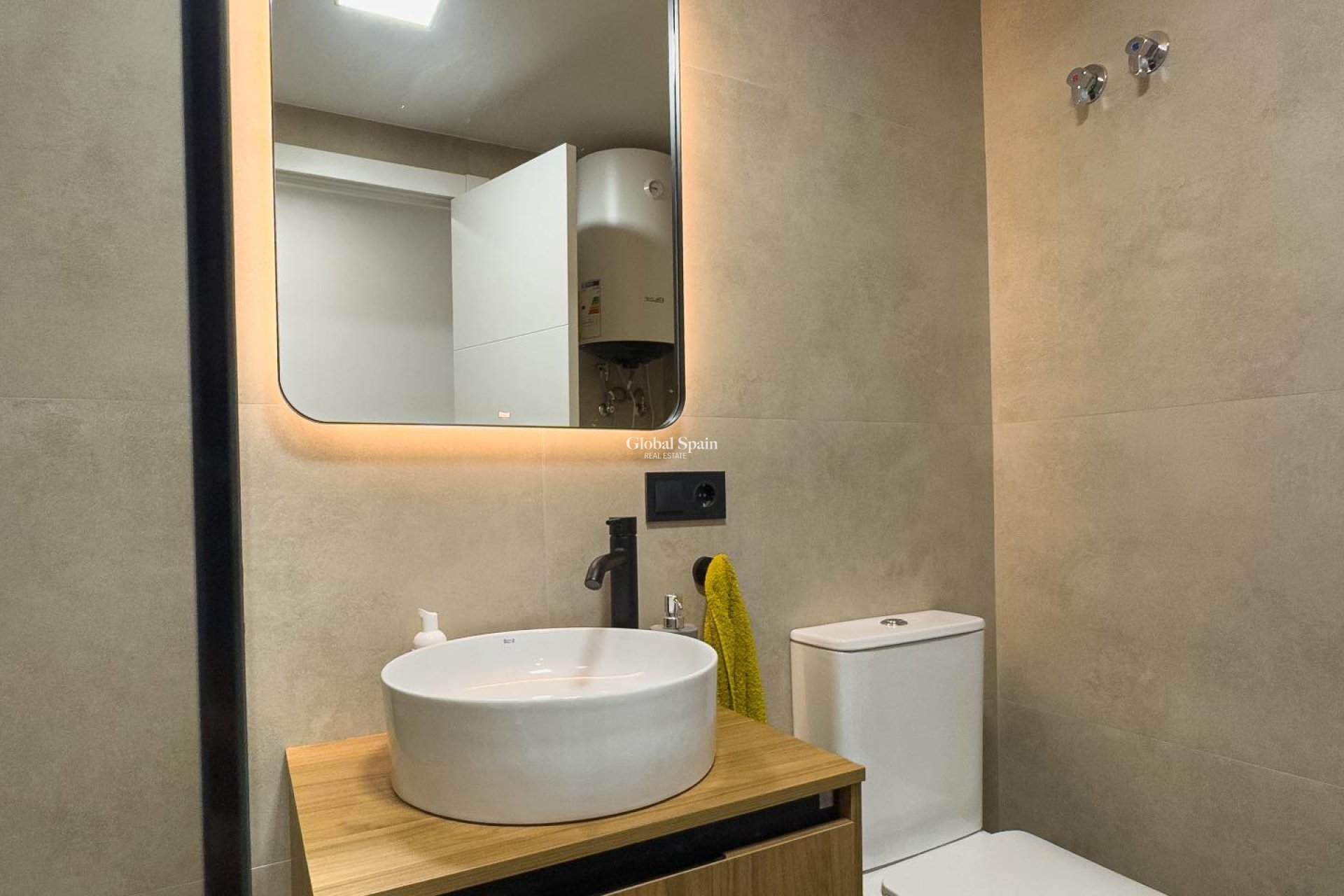 Resale - APARTMENT -
TORREVIEJA - Curva Del Palangre