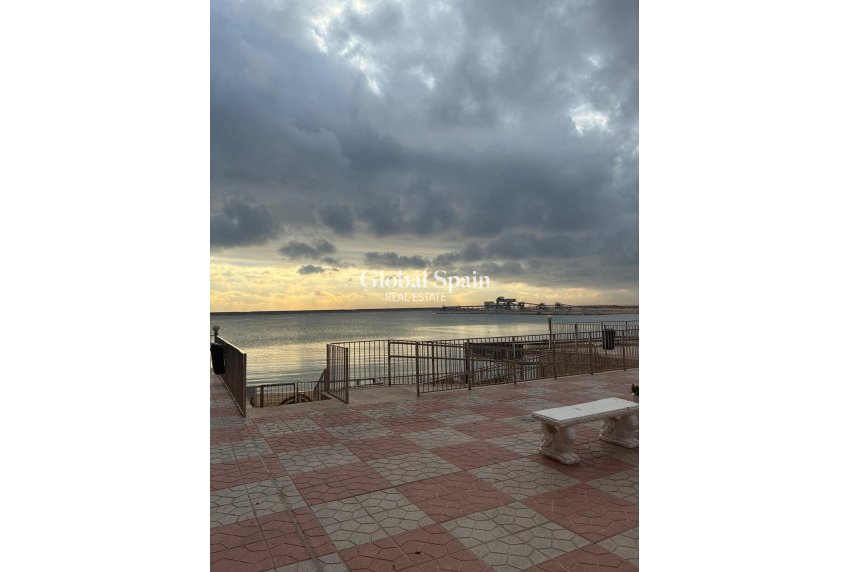 Resale - APARTMENT -
TORREVIEJA - El Acequión - Los Náufragos