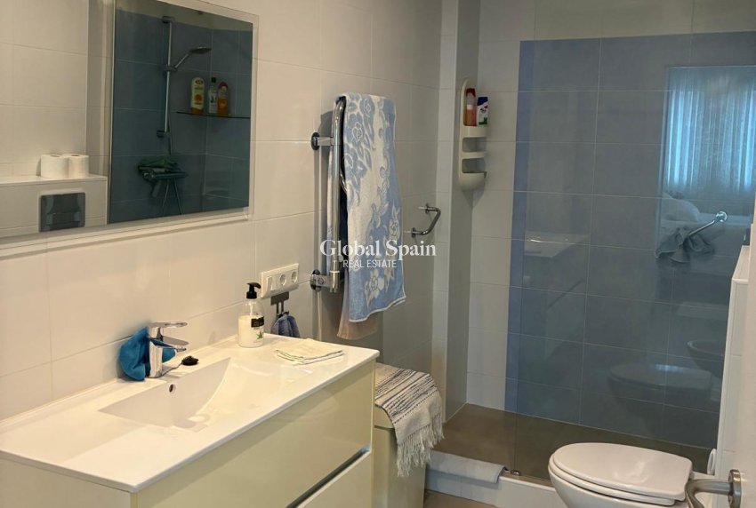 Resale - APARTMENT -
TORREVIEJA - El Acequión - Los Náufragos