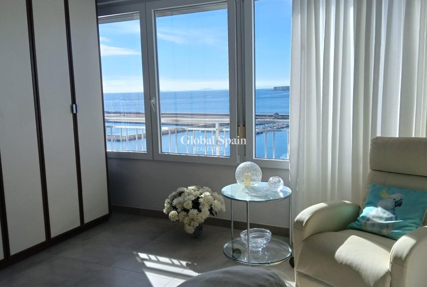 Resale - APARTMENT -
TORREVIEJA - El Acequión - Los Náufragos