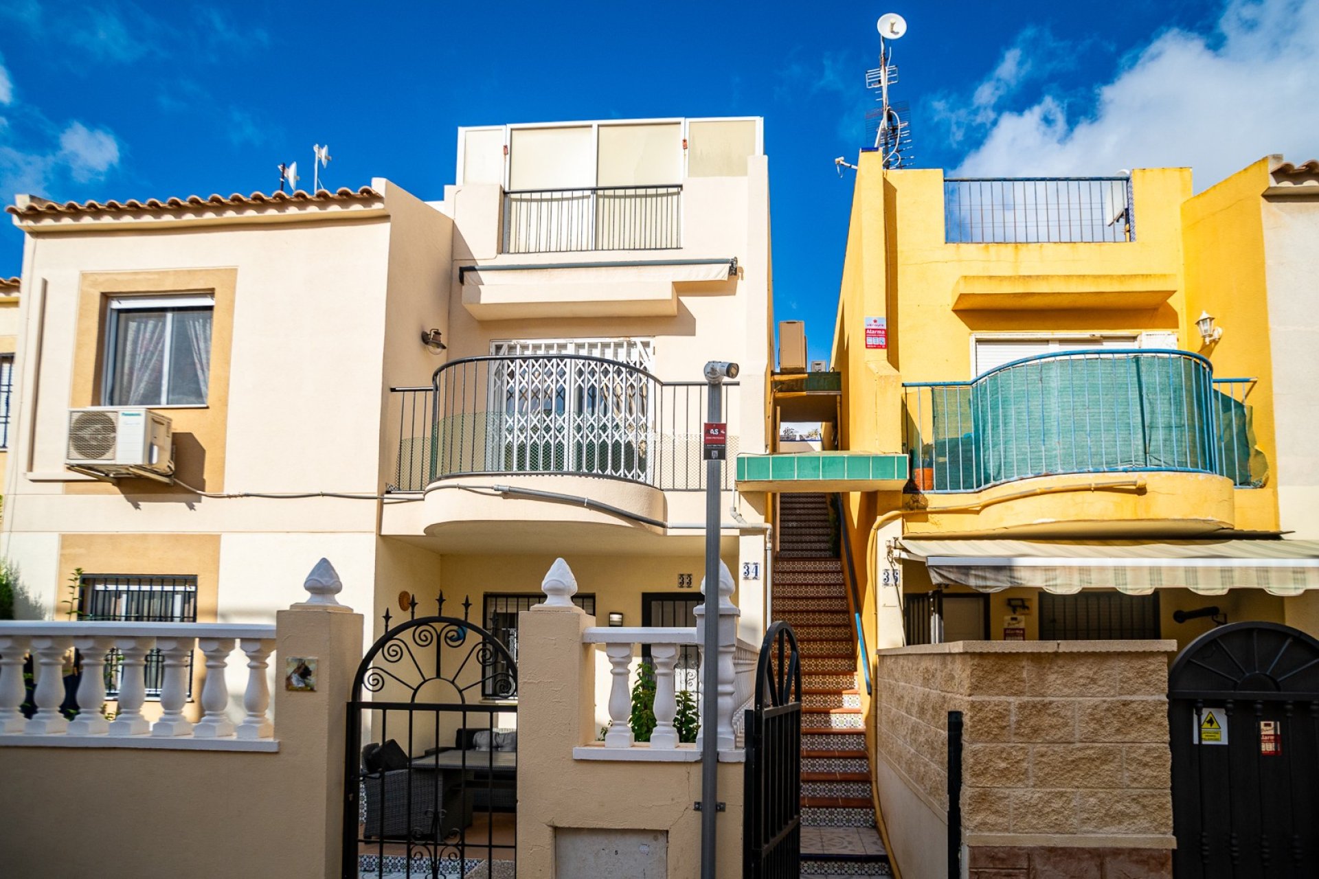 Resale - APARTMENT -
TORREVIEJA - El Chaparral