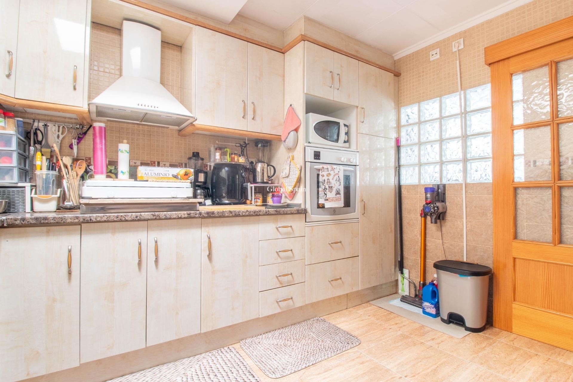 Resale - APARTMENT -
TORREVIEJA - El chaparral