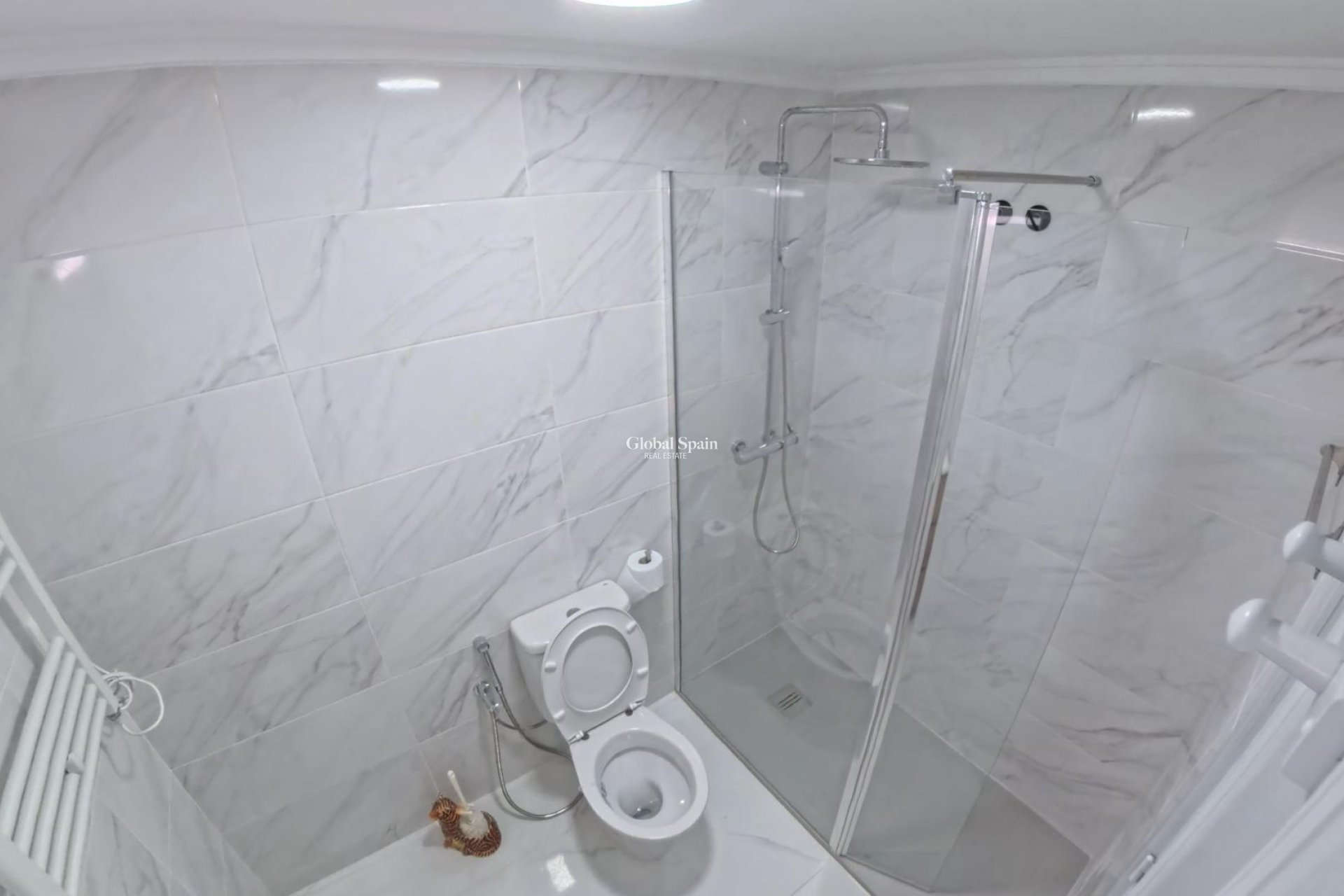 Resale - APARTMENT -
TORREVIEJA - El limonar