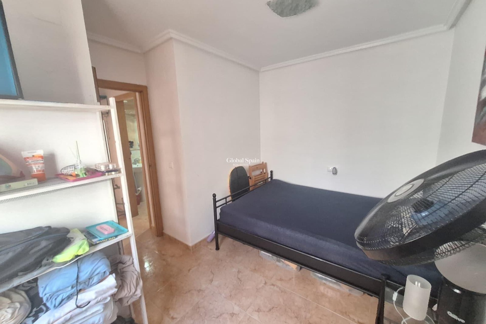 Resale - APARTMENT -
TORREVIEJA - El limonar