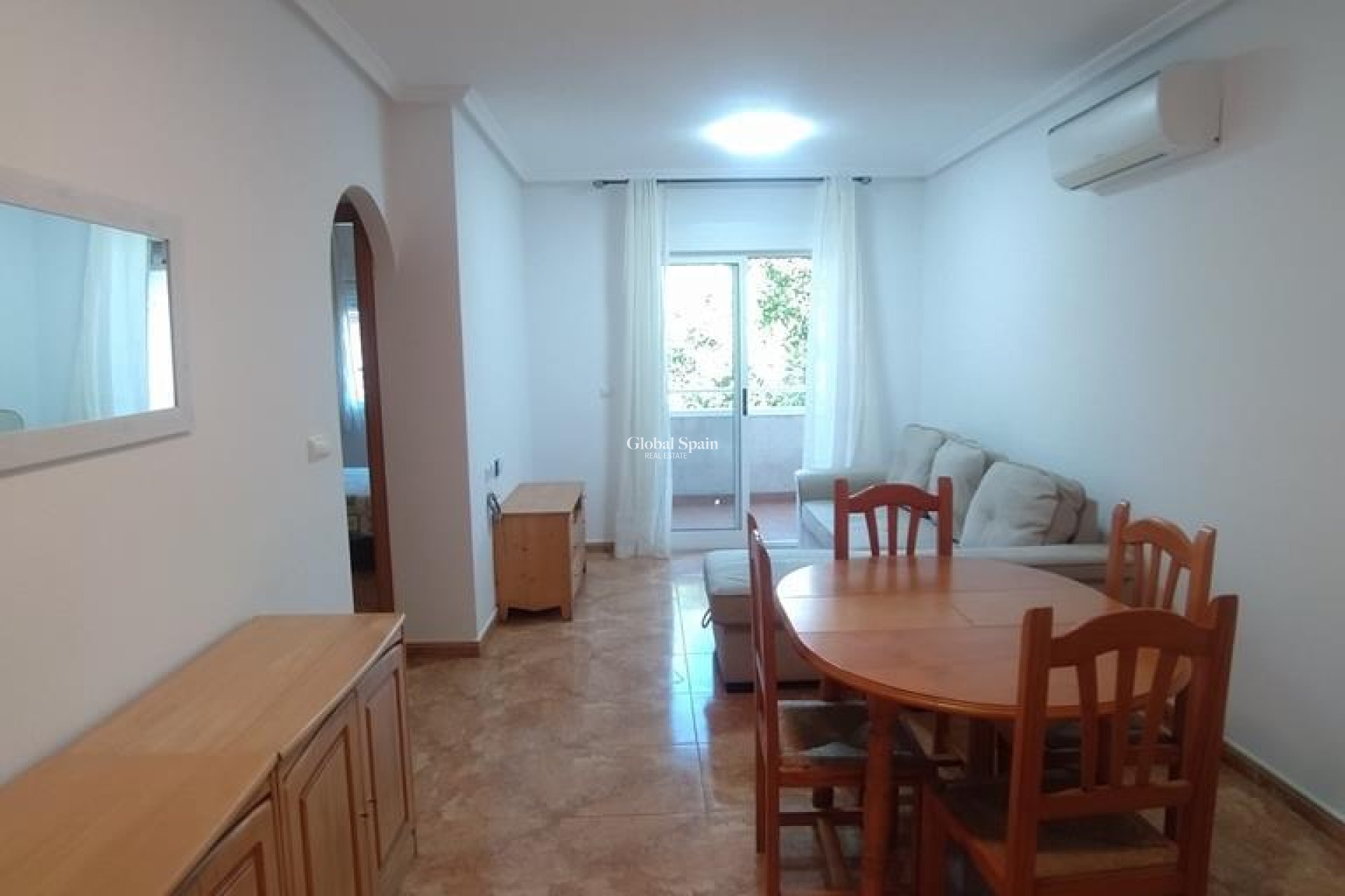 Resale - APARTMENT -
TORREVIEJA - El molino