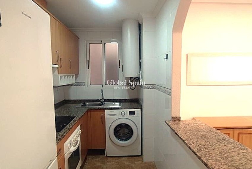 Resale - APARTMENT -
TORREVIEJA - El molino