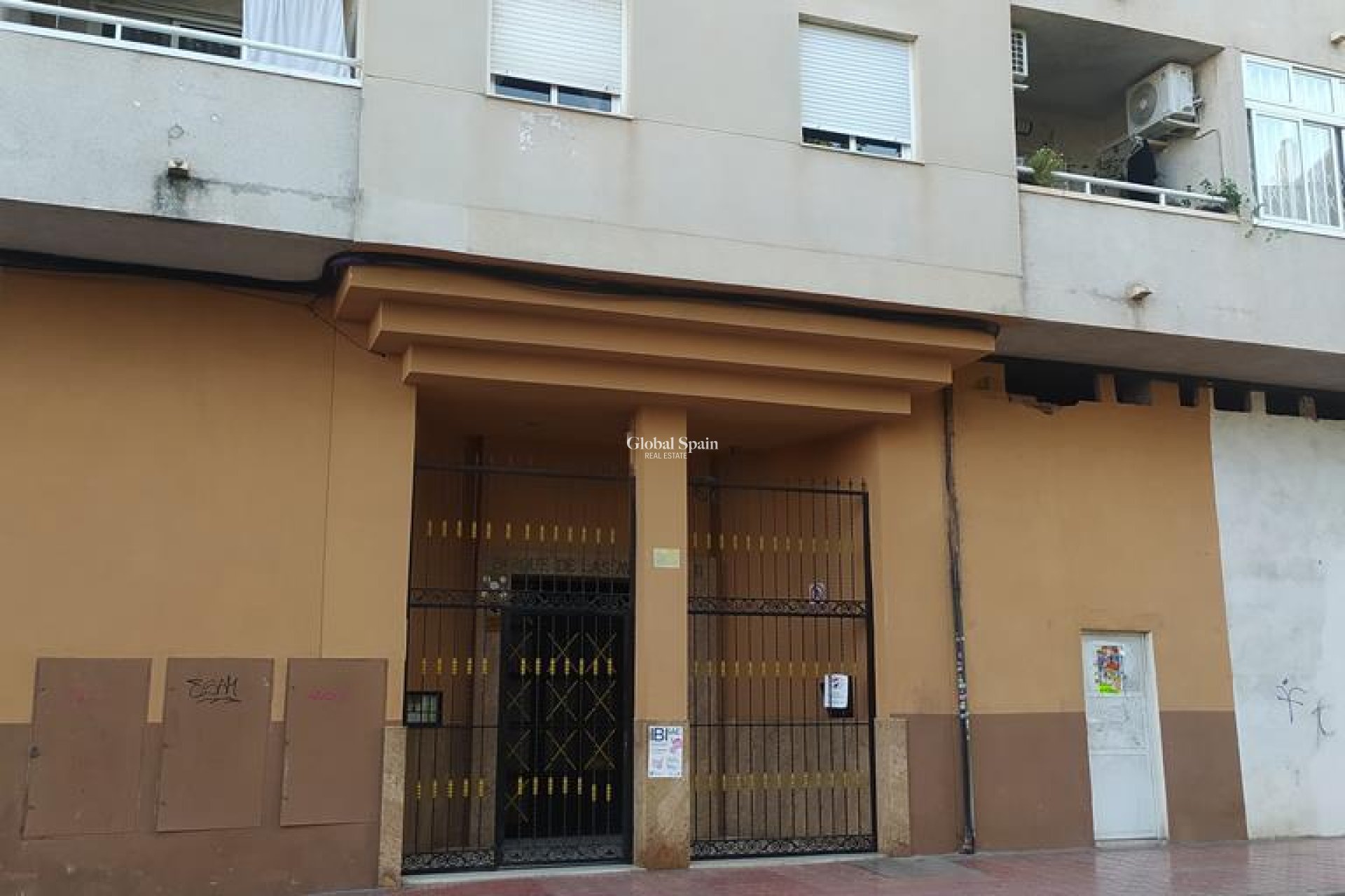 Resale - APARTMENT -
TORREVIEJA - El molino
