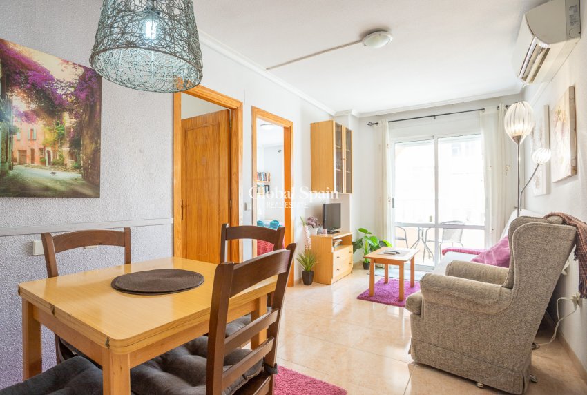 Resale - APARTMENT -
TORREVIEJA - El molino