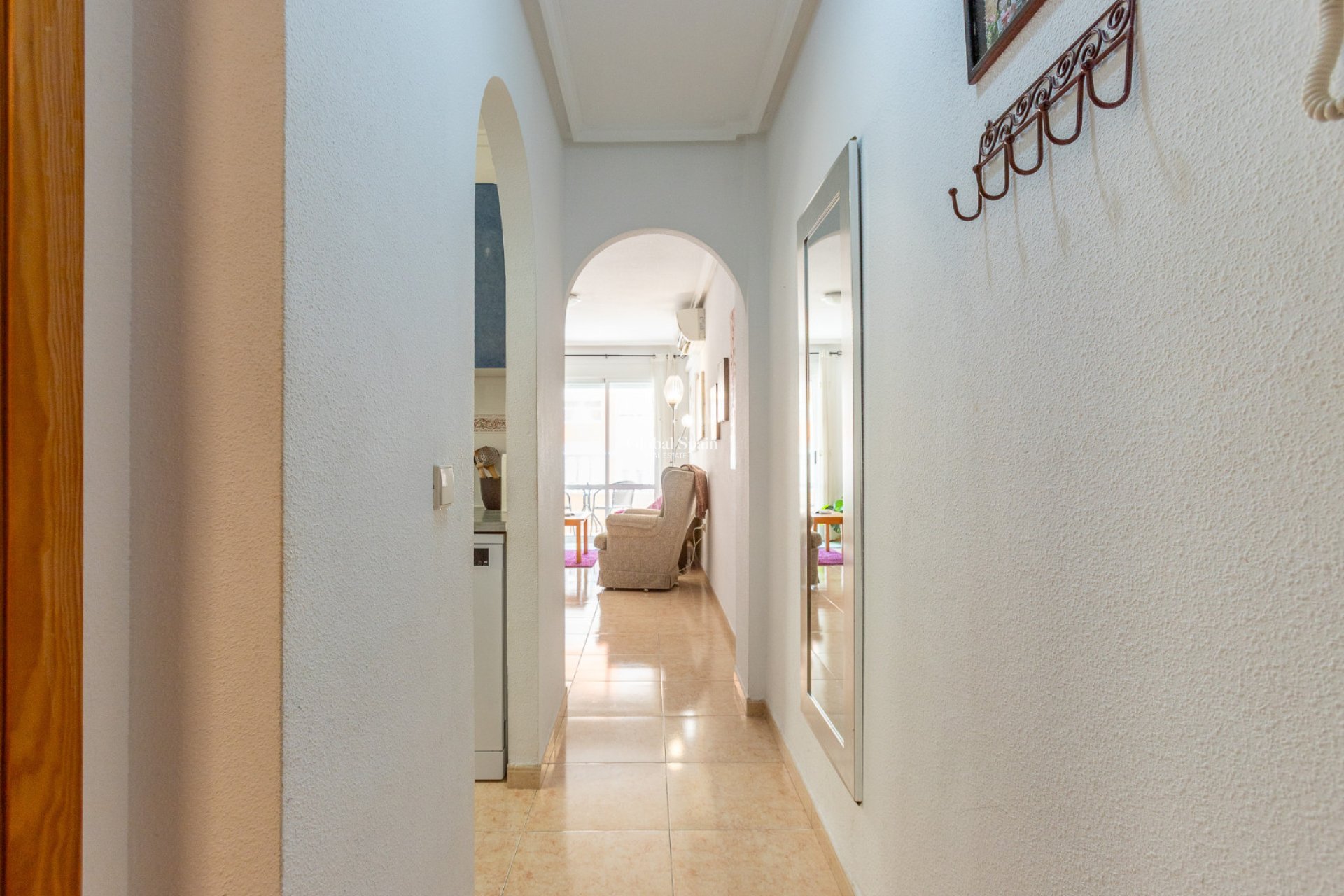 Resale - APARTMENT -
TORREVIEJA - El molino