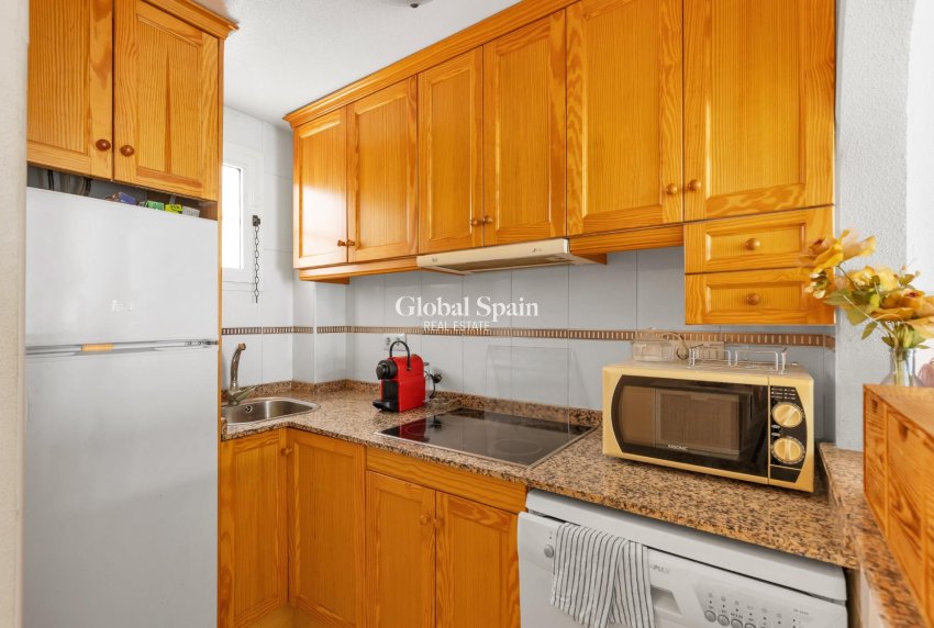 Resale - APARTMENT -
TORREVIEJA - El Molino