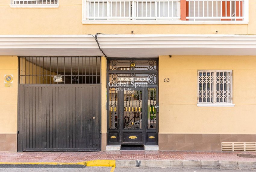 Resale - Apartment -
TORREVIEJA - Estacion de autobuses