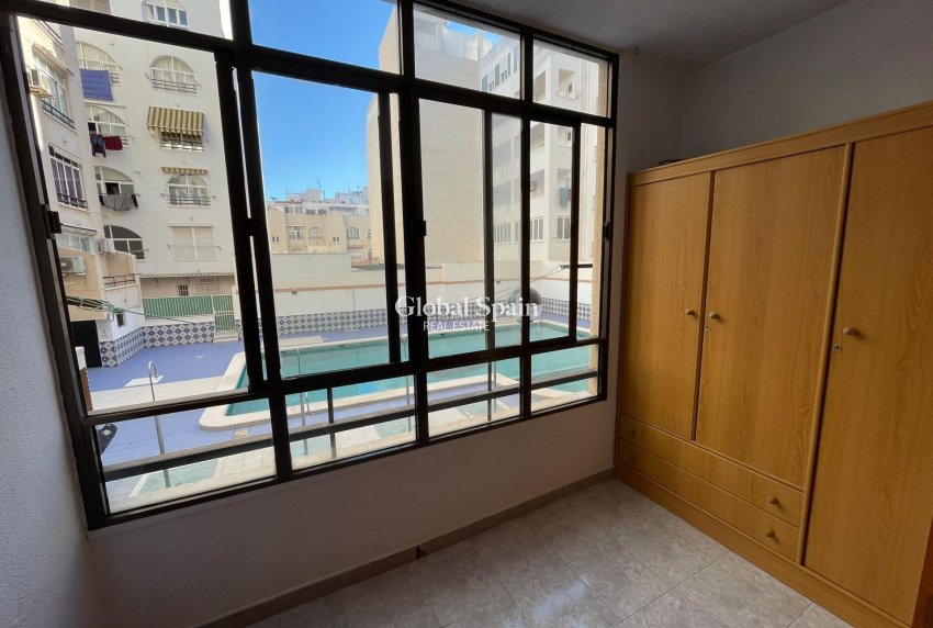 Resale - APARTMENT -
TORREVIEJA - Estacion de autobuses