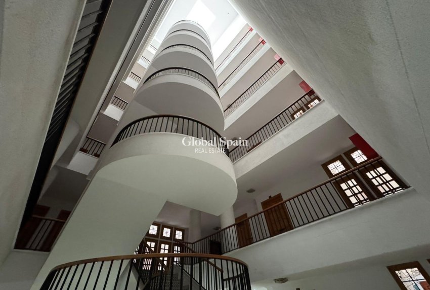 Resale - APARTMENT -
TORREVIEJA - Estacion de autobuses