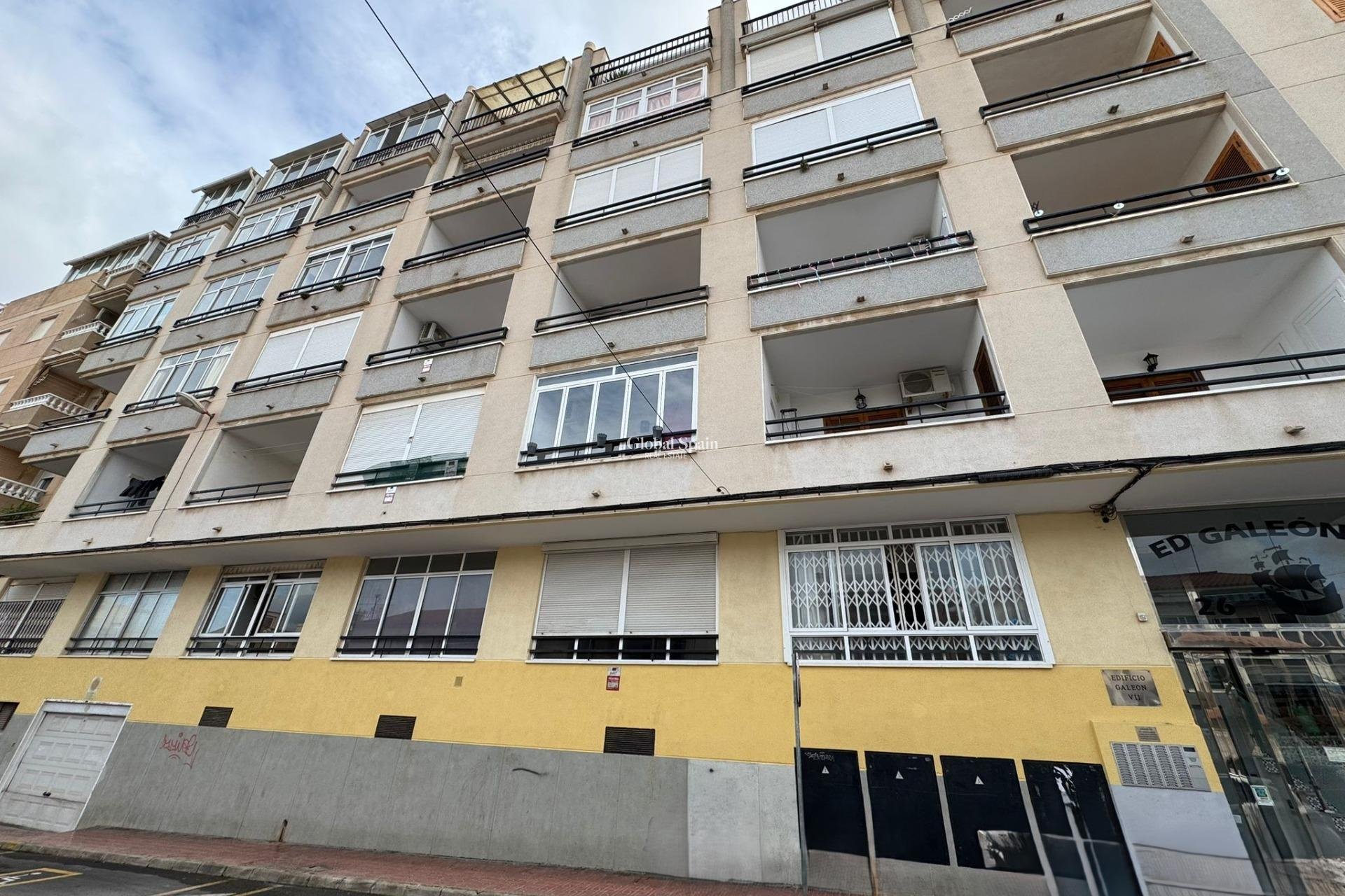 Resale - APARTMENT -
TORREVIEJA - Estacion de autobuses