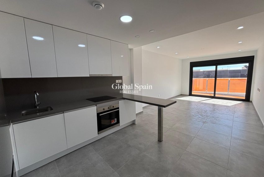 Resale - APARTMENT -
TORREVIEJA - Estacion de autobuses