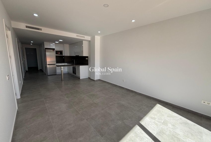 Resale - APARTMENT -
TORREVIEJA - Estacion de autobuses