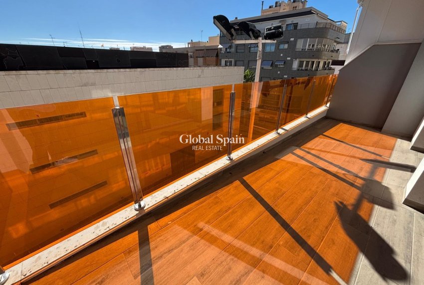 Resale - APARTMENT -
TORREVIEJA - Estacion de autobuses