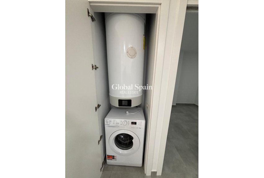 Resale - APARTMENT -
TORREVIEJA - Estacion de autobuses