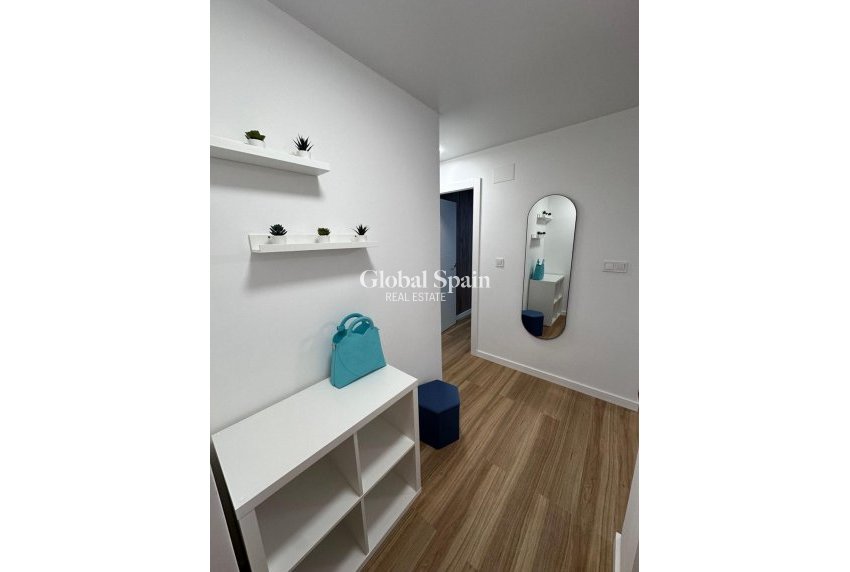 Resale - APARTMENT -
TORREVIEJA - Estacion de autobuses