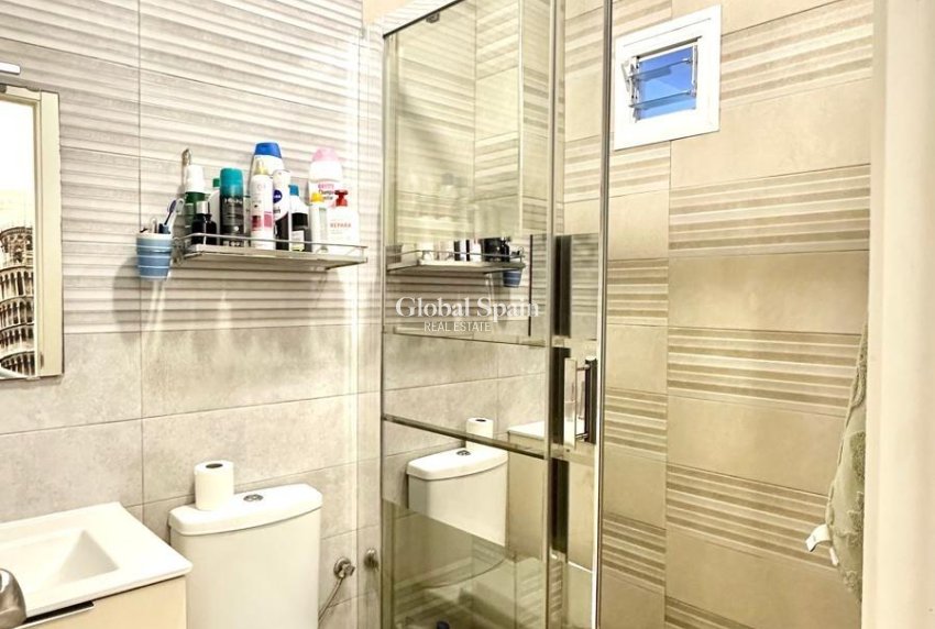 Resale - APARTMENT -
TORREVIEJA - Estacion de autobuses