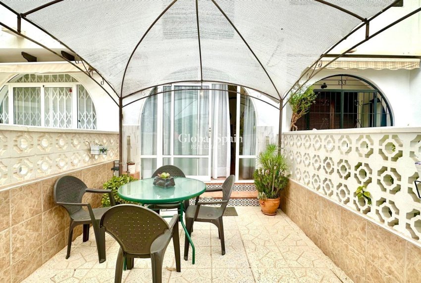 Resale - APARTMENT -
TORREVIEJA - Estacion de autobuses