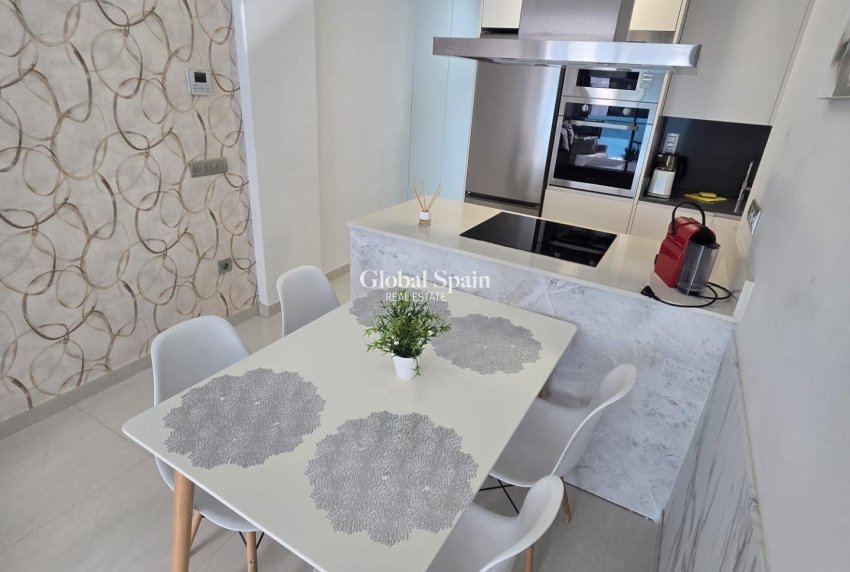 Resale - APARTMENT -
TORREVIEJA - Estacion de autobuses