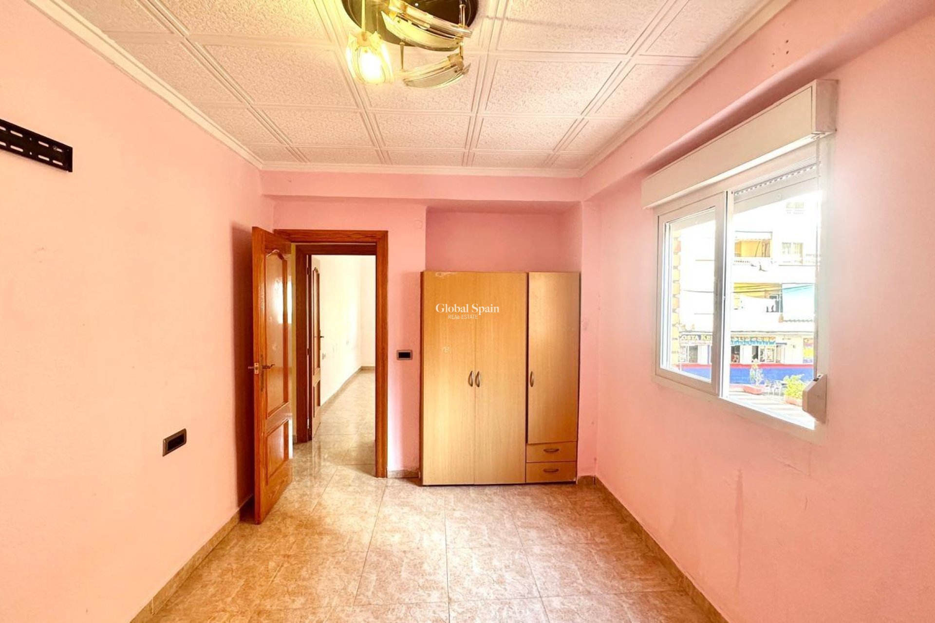 Resale - APARTMENT -
TORREVIEJA - Estacion de autobuses