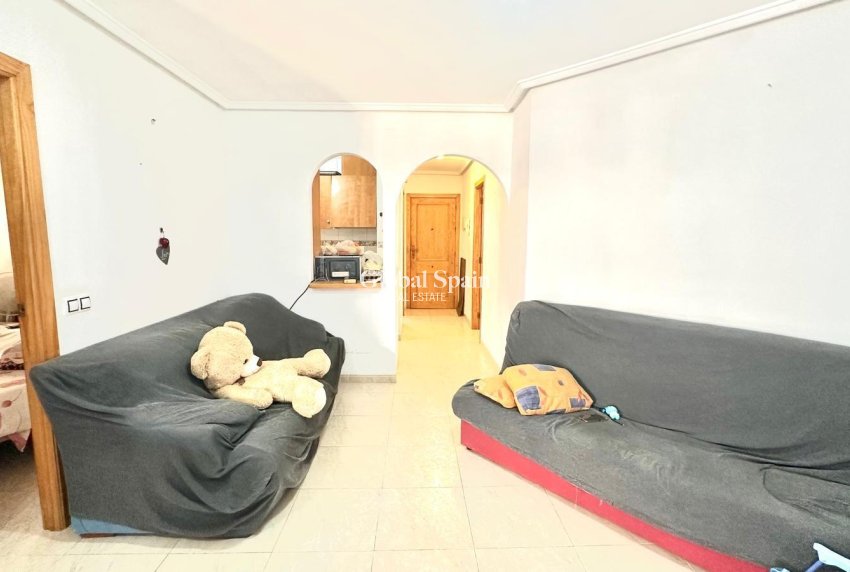 Resale - APARTMENT -
TORREVIEJA - Estacion de autobuses