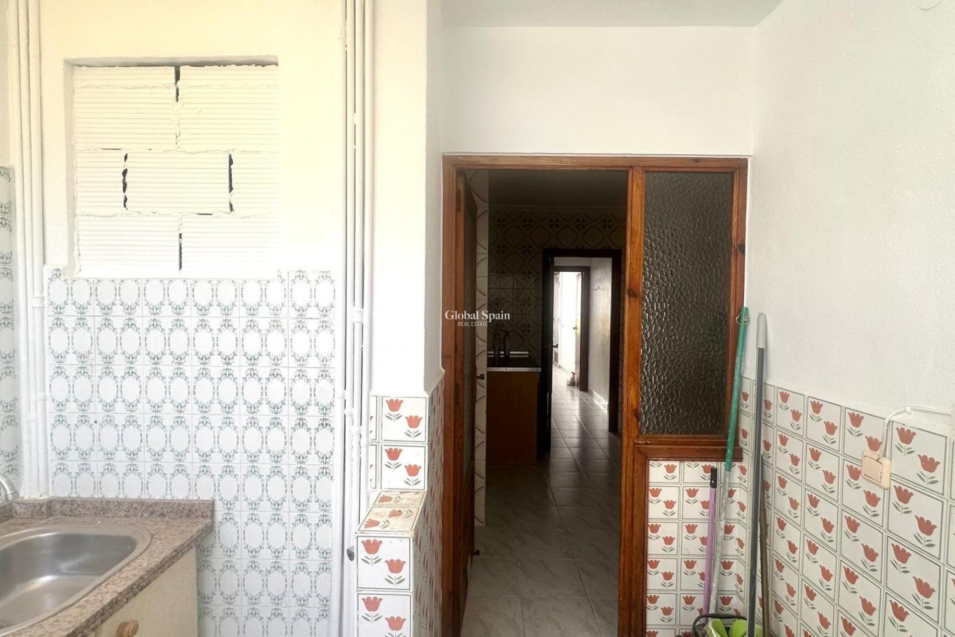 Resale - APARTMENT -
TORREVIEJA - Estacion de autobuses