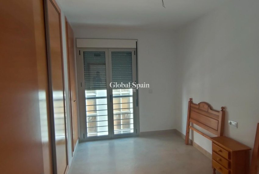 Resale - APARTMENT -
TORREVIEJA - Estacion de autobuses