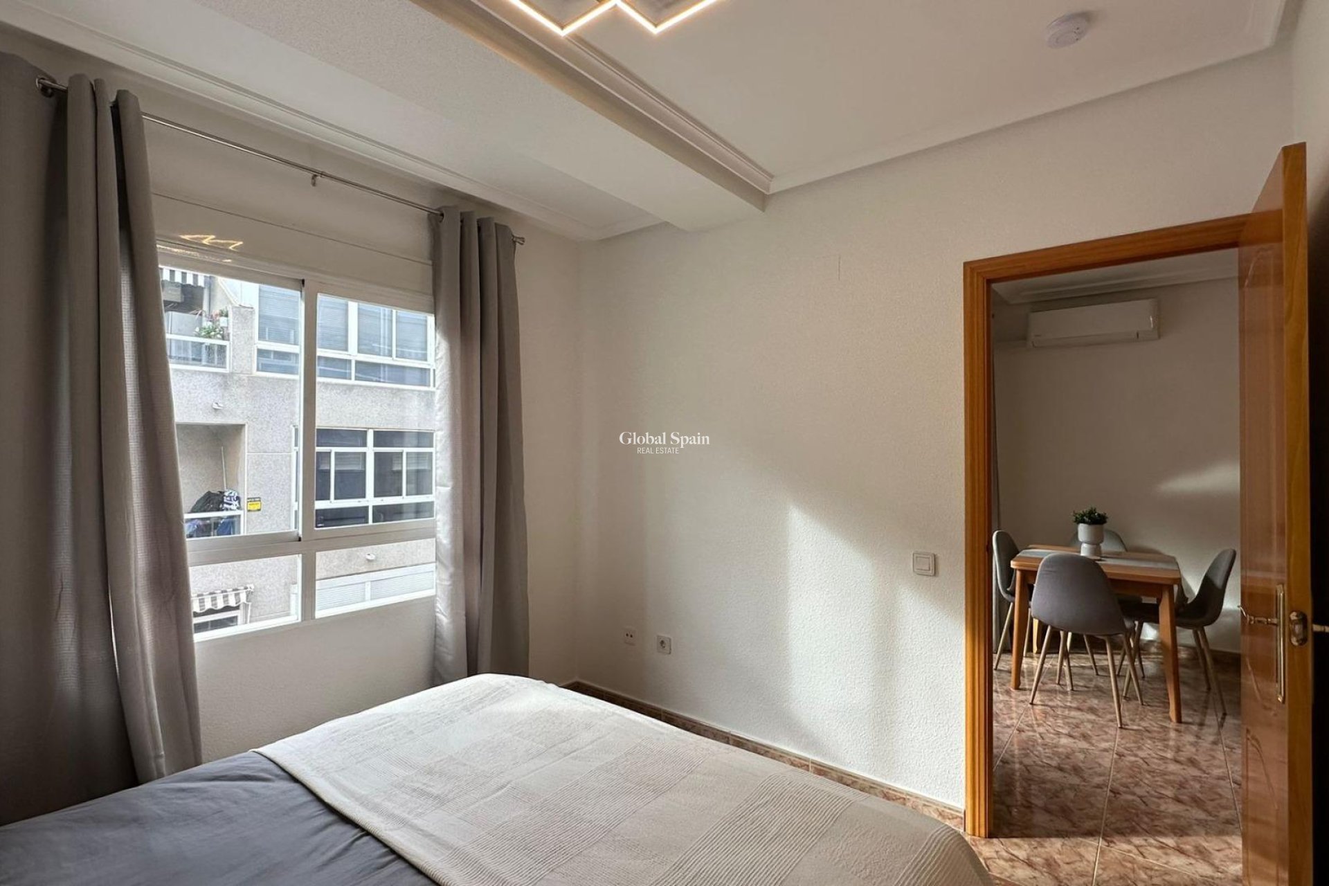 Resale - APARTMENT -
TORREVIEJA - Estacion de autobuses