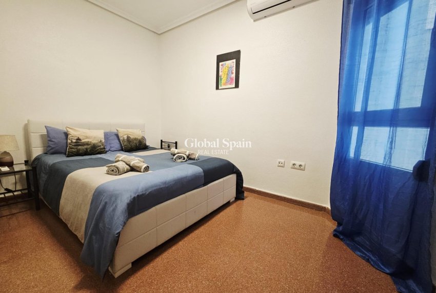 Resale - APARTMENT -
TORREVIEJA - Estacion de autobuses