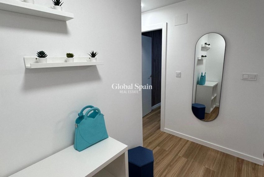 Resale - APARTMENT -
TORREVIEJA - Estacion de autobuses