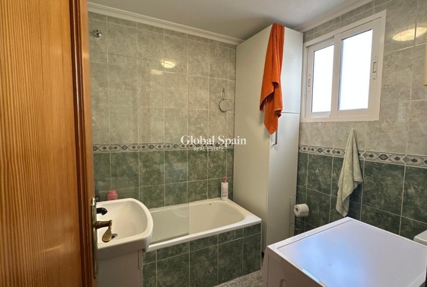 Resale - APARTMENT -
TORREVIEJA - Estacion de autobuses